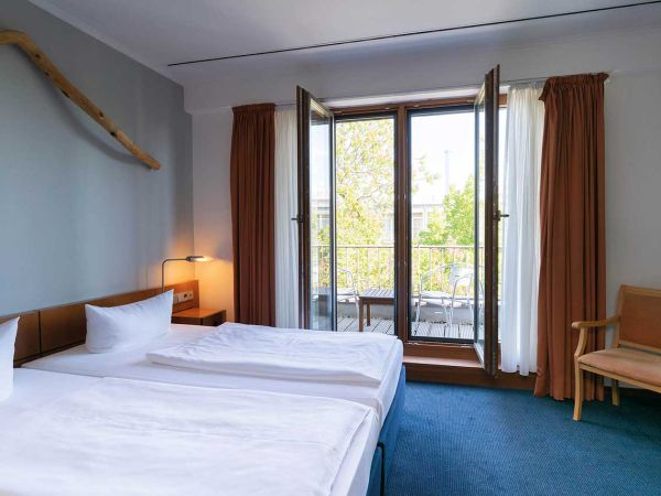 Seminaris Avendi Hotel Potsdam Suite Plus Schlafzimmer