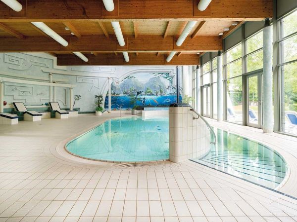 Seminaris Hotel Bad Boll Wellnessbereich Pool
