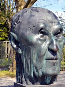 Konrad Adenauer Skulptur